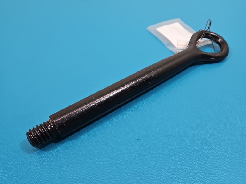 Ucho holownicze hak Toyota Rav4 V