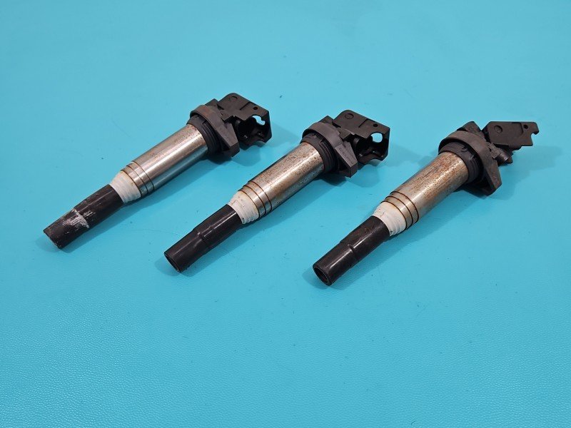 Cewka zapłonowa Bmw e60 e61 2.5 R6 N53 Producent części: BMW, 3szt 3PIN