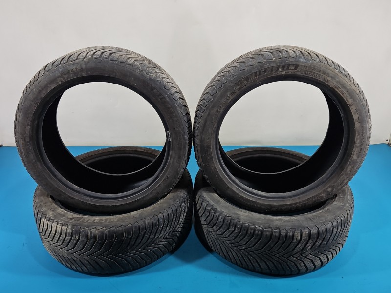 CrossClimate 2, 235 mm, Profil opony: 45, Średnica: 18", 3528704533176, W do 270 km/h, 94 - 670 kg, 4x MICHELIN CROSSCLIMATE...