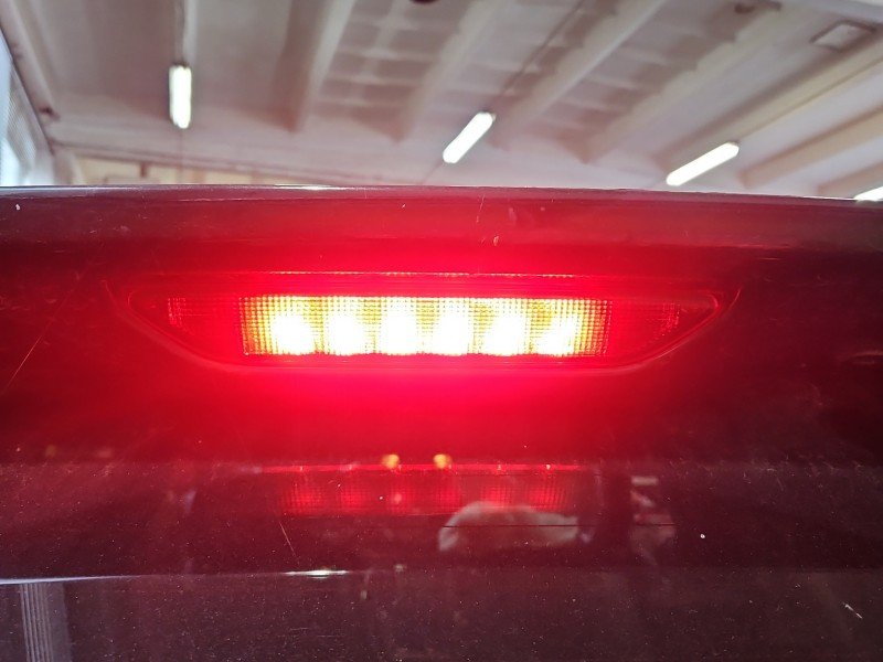 TRZECIE ŚWIATŁO STOP STOPU Jeep Grand Cherokee IV WK2 HB