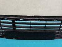 Zaślepka kratka zderzaka środkowa atrapa Renault Clio IV 12-20