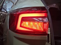 Lampa tył lewa Skoda Superb IV kombi w błotnik led EUROPA