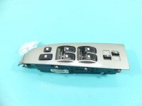 Przełącznik szyb Kia Carnival II 05-14 Producent części: KIA EU 93570-4D3200T