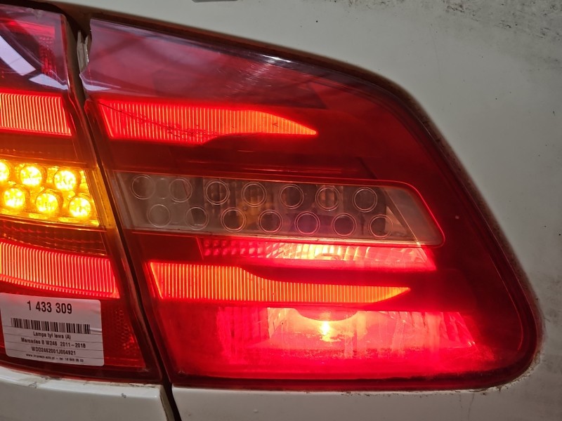 Lampa tył lewa klapy Mercedes W246 HB EUROPA A2469066300, 607701