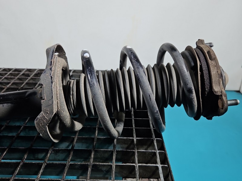 Sprężyna przód przednia Kia Ceed III 18-21 1.5 T-GDi