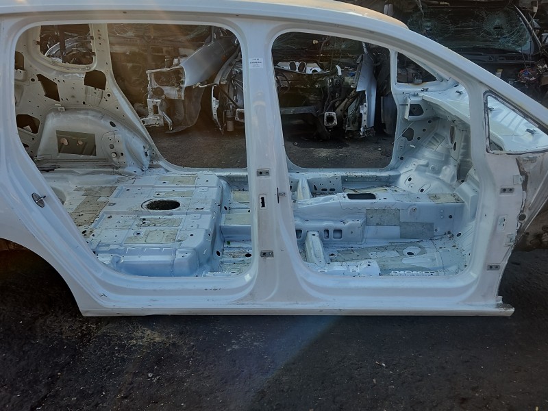 Próg prawy SŁUPEK ŚRODKOWY B Vw Touran II HB 5d LC9A