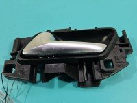 Klamka wewnętrzna tył lewa Opel Corsa F 98201553