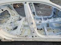 Próg prawy SŁUPEK ŚRODKOWY B Maserati Quattroporte VI 13- sedan 4d