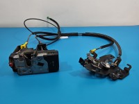 Zamek tył prawy Opel Vivaro drzwi przesuwne 8200004828, 8200008463