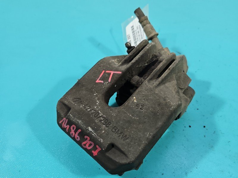 Zacisk tył lewy Bmw e39 2.0d kombi Zacisk tył lewy Bmw e39 2.0d kombi