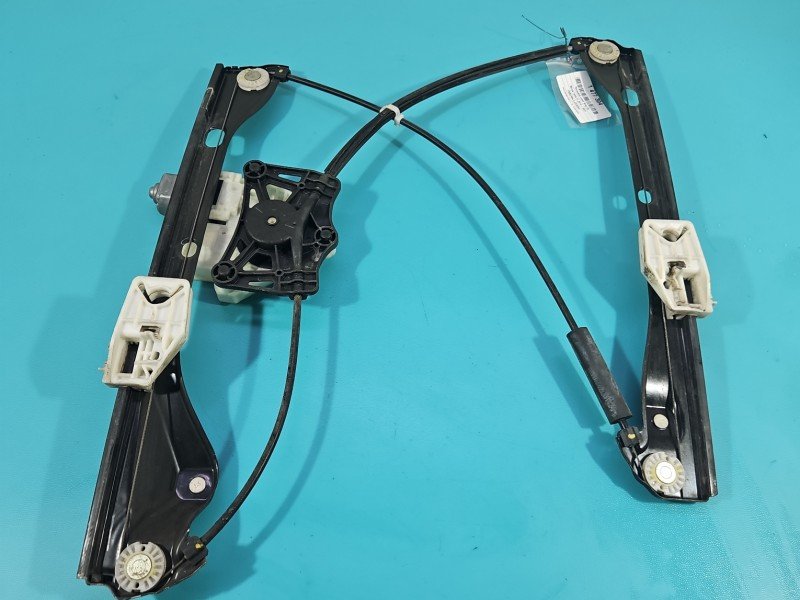 Podnośnik przód lewy SZYBY WINDA Skoda Fabia III 5JA959811K 5d HB