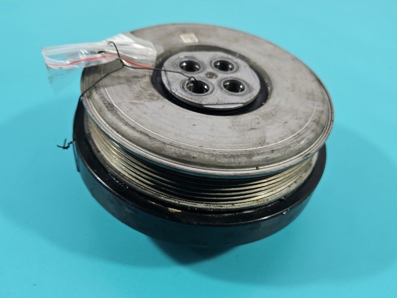 Koło pasowe wału korbowego Mercedes W212 A6510351812 2,2.0 cdi (651924)