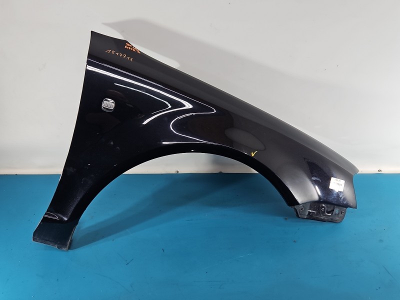 Błotnik przód prawy Skoda Superb I 9910