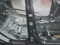 Próg prawy SŁUPEK ŚRODKOWY B Jeep Grand Cherokee IV WK2 HB 5d PGZ - BLACK FOREST GREEN PEARL COAT