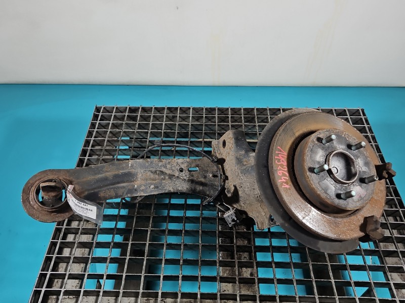 Piasta koła tył prawa zwrotnica łożysko MAZDA 3 II BL 08-13 1.6 CiTD Piasta koła tył prawa zwrotnica łożysko MAZDA 3 II BL 08-13 1.6 CiTD