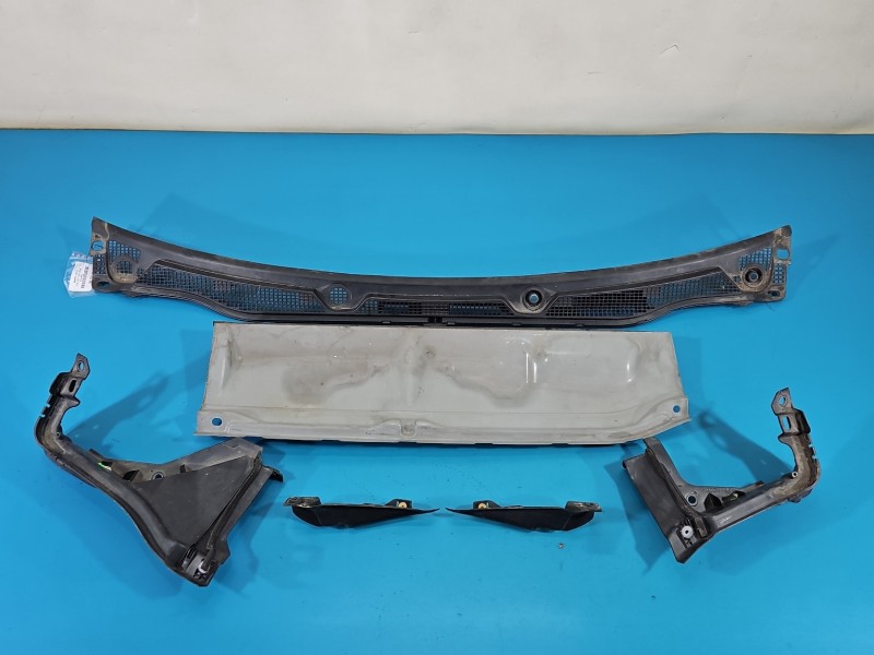 Podszybie Renault Captur I EUROPA 668624075R, 668622369R, 668637604R
