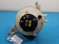 Zbiorniczek Zbiornik wyrównawczy BMW G30 2.0d