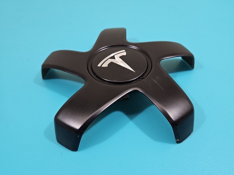 Dekielek felgi sztuka alufelgi Tesla Model 3 2017-