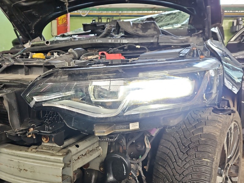 Reflektor lewy lampa przód Renault Talisman EUROPA 260606722R, 89909144