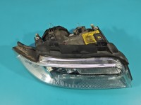 Reflektor prawy lampa przód Audi A4 B5 EUROPA
