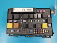 Skrzynka bezpieczników Opel Astra III H 5DK008668-50, 13145043, 743381-00