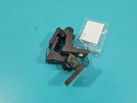 Zawias drzwi przód prawy Skoda Octavia III