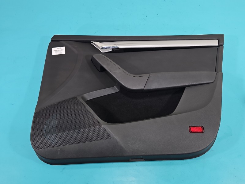 Tapicerka drzwi przód prawa boczek Skoda Octavia III 5E1867014A