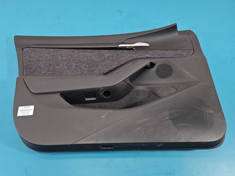 Tapicerka drzwi przód lewa boczek Skoda Superb IV