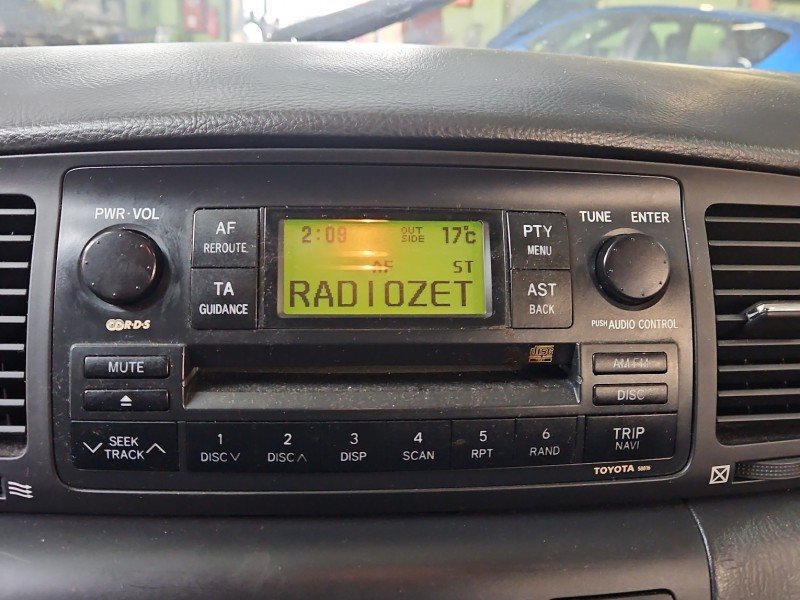 Radio fabryczne Toyota Corolla E12 86120-12880 radioodtwarzacz