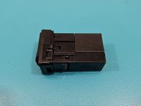 Gniazdo USB Toyota Corolla E16 E18 13- 86190-0D030