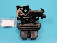 Zamek klapy tył 8E9827520A Audi A4 B7 kombi