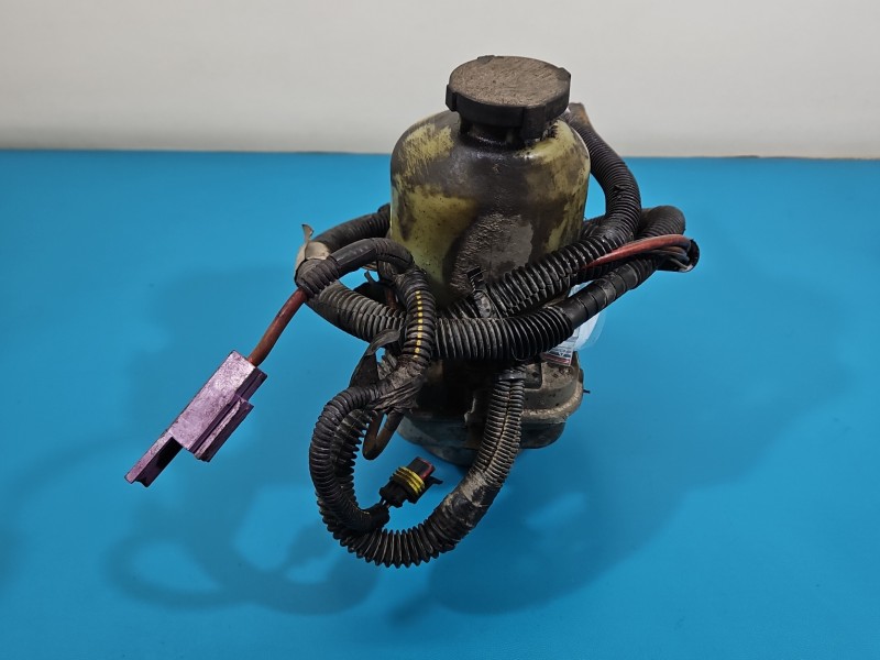 Pompa wspomagania Opel Zafira A 1.8 16V