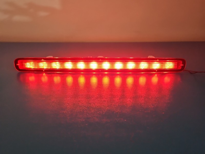 TRZECIE ŚWIATŁO STOP STOPU Skoda Yeti HB