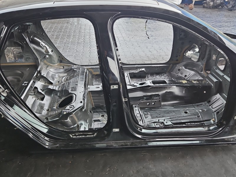 Próg prawy SŁUPEK ŚRODKOWY B Audi A3 8V sedan 4d LY9B