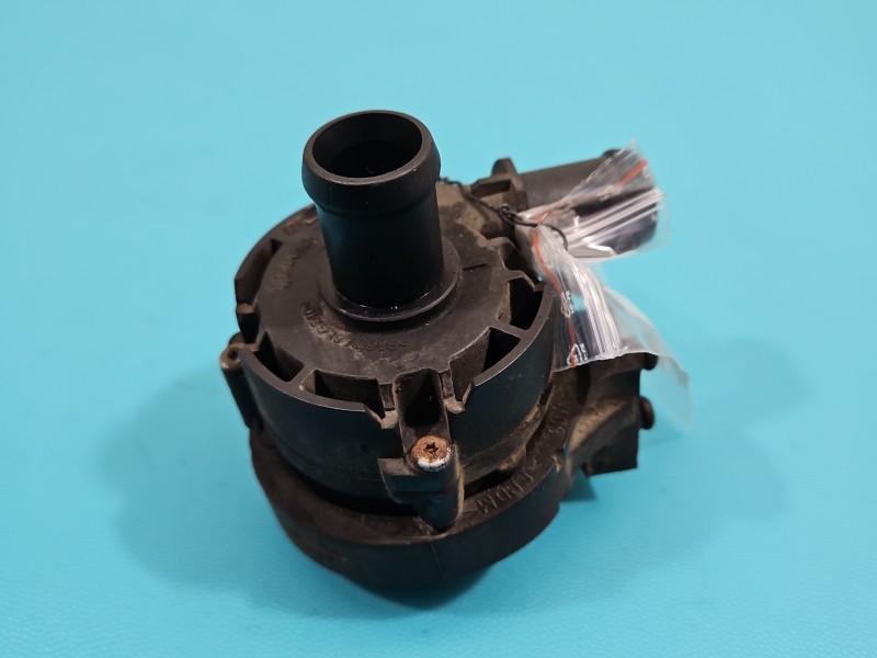 Pompka obiegu wody pompa Seat Leon III 12- 2.0 tdi (Crmb) 5Q0121591AN, 0392023209, 5C0965565