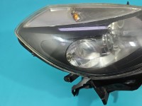 Reflektor prawy lampa przód Renault Clio III EUROPA 8200865604, 89902795