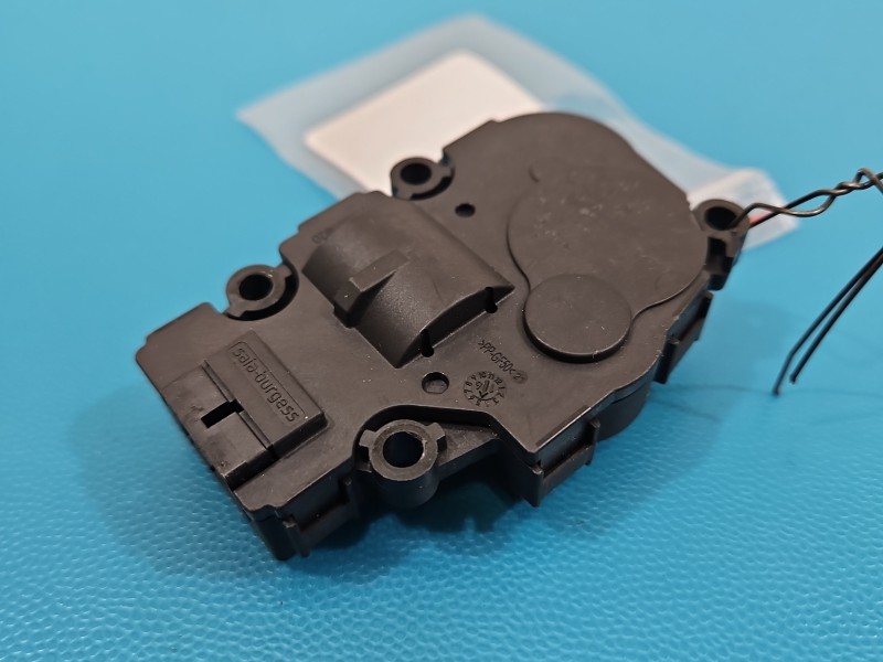 Silniczek nawiewu NAGRZEWNICY Volvo S90 II 16- EH620003 EUROPA