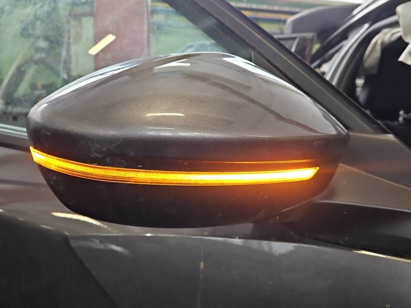 Lusterko prawe Peugeot 2008 II szary EVL europa