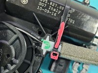 Zamek klapy tył Audi A4 B9 kombi Z dociągiem, uszkodzone mocowanie linki 4M0827506D
