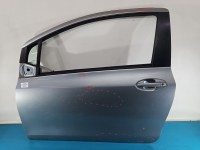 DRZWI PRZÓD LEWE KIEROWCY Toyota Yaris II 3d 1F8