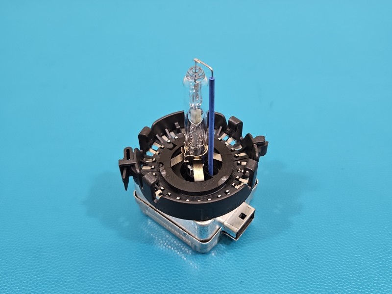 ŻARNIK STARTER ZAPŁONNIK CEWKA XENON Opel Astra IV J