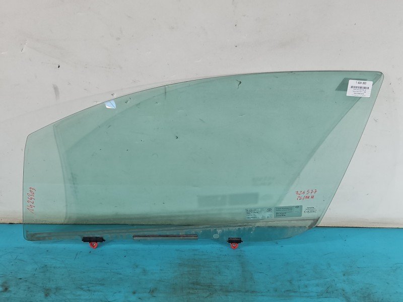 Szyba drzwi przód lewa Toyota Yaris III HB