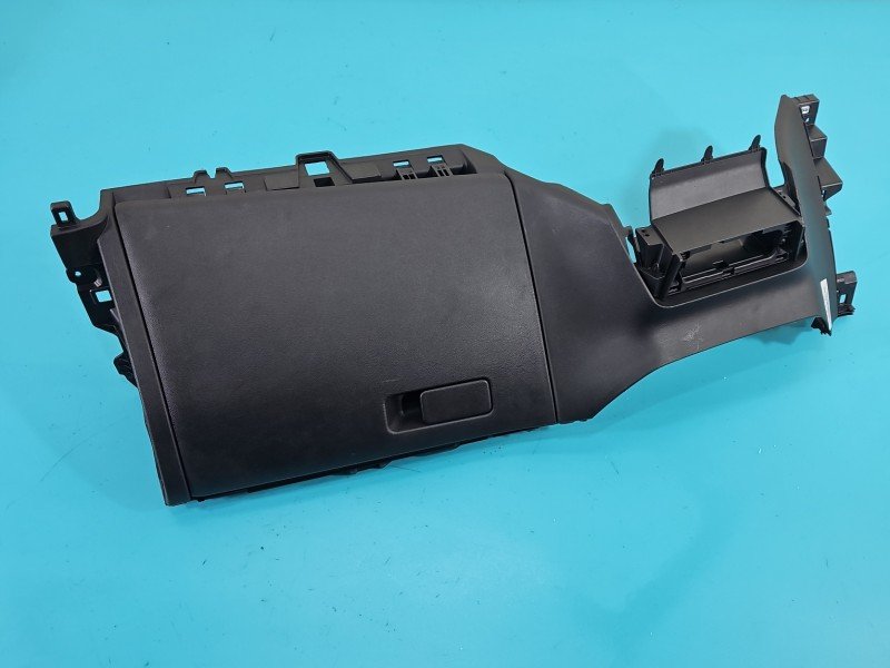 Schowek pasażera i20 III 2020- EUROPA