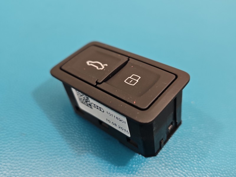 Przełącznik Otwierania klapy AUDI Q7 II 4M 4G0959831D