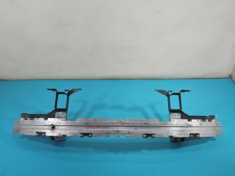 Wzmocnienie zderzaka przód belka Bmw e60 e61 przednie