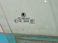 Szyba drzwi przód prawa Skoda Superb II kombi