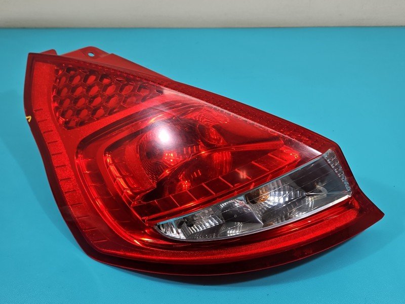 Lampa tył lewa Ford Fiesta Mk7 HB Lampa tył lewa Ford Fiesta Mk7 HB