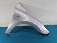 Błotnik przód prawy Hyundai I30 I 07-12 srebrny 2R