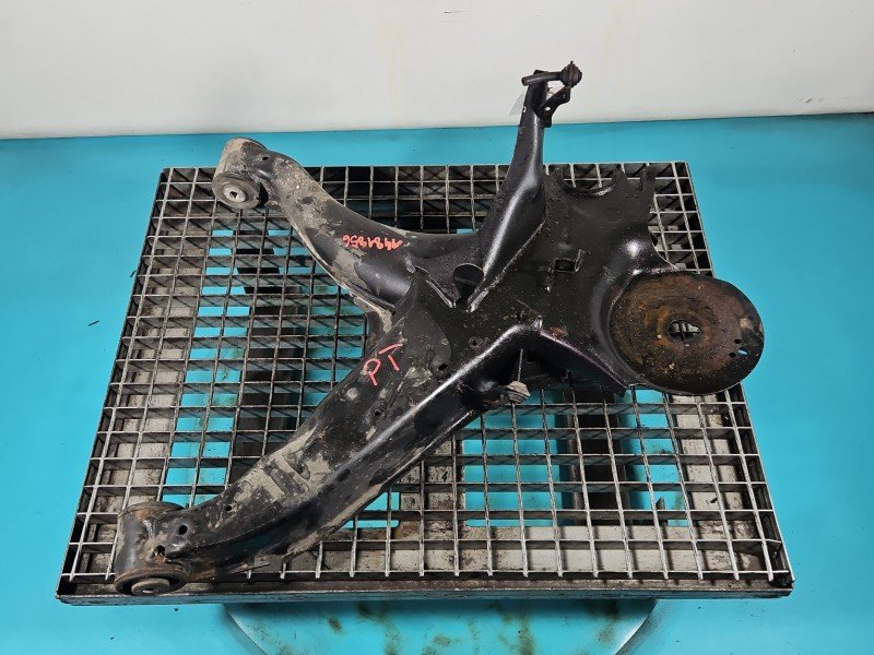 Wahacz tył prawy Mercedes Vito W447 14-
