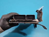 Komputer Sterownik silnika 98113172 Opel Zafira B 1.7 cdti (A17DTR)